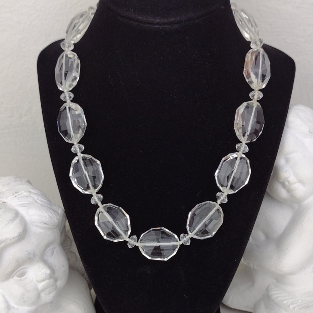 Clear Faceted Glass Bead Very Crystal Like Sparkly High-end Necklace